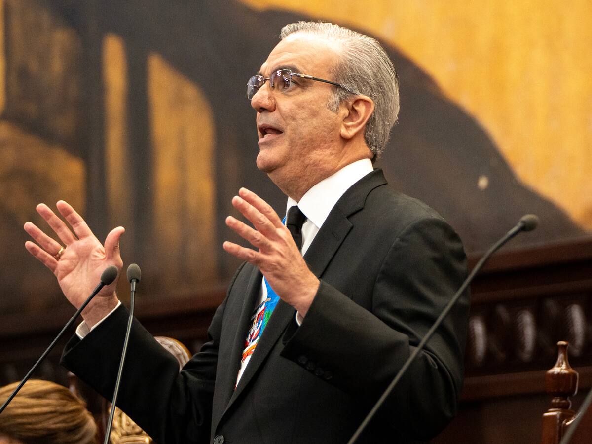 El presidente dominicano espera respuestas a lo ocurrido en discoteca que dejó 221 muertos