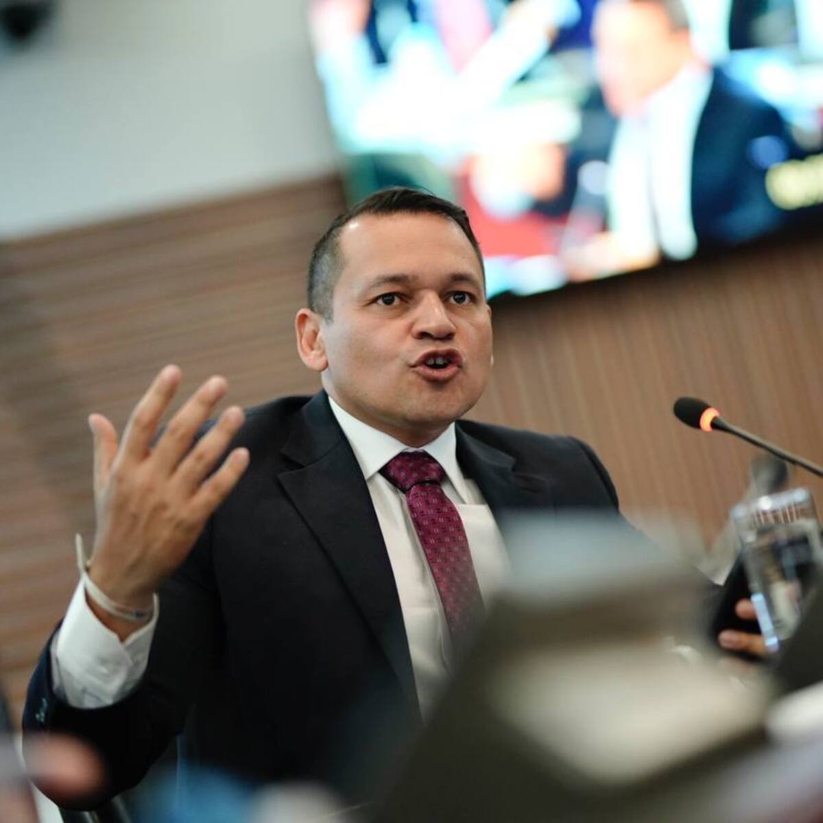 Polo Democrático rechaza afirmaciones de Ocampo contra Polo Polo y le pide disculparse