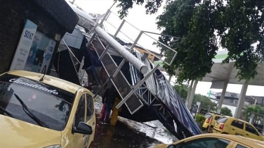 Fuerte aguacero y vendaval en Cali. Foto: Cortesía Erika Rebolledo