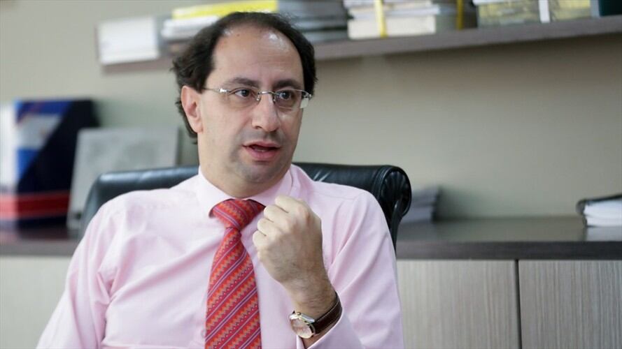 El ministro José Manuel Restrepo dio positivo para COVID-19 . Foto: Colprensa