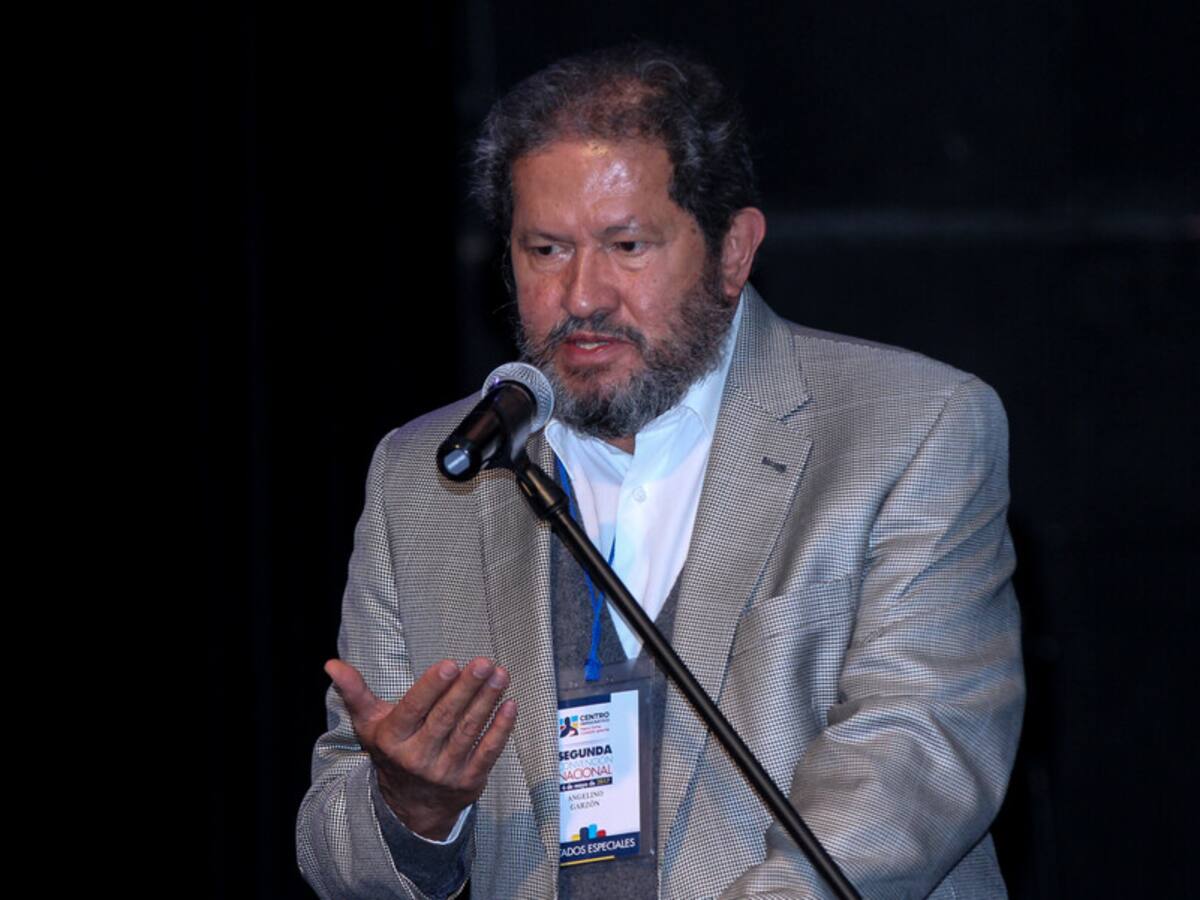 Angelino Garzón deja este lunes su cargo como embajador en Costa Rica