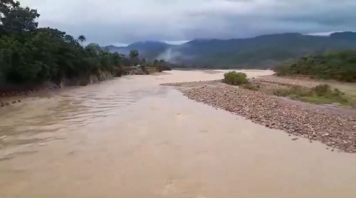Llovió durante 9 horas en Cubará y hubo creciente súbita del río Cobaría. Foto | Captura de pantalla video de Calor Stereo