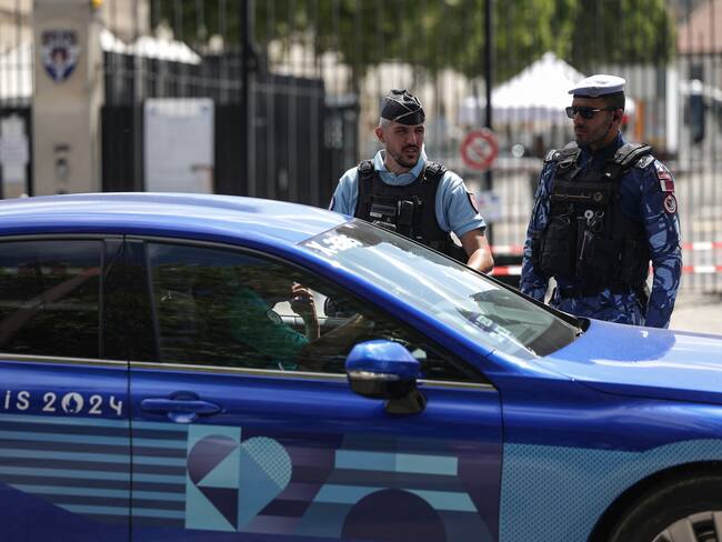 Policia en paris 2024 foto: Valentine CHAPUIS / AFP) (Photo by VALENTINE CHAPUIS/AFP via Getty Images)