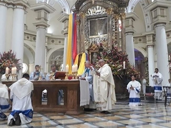 Asaltan la basílica de nuestra señora del Rosario de Chiquinquirá