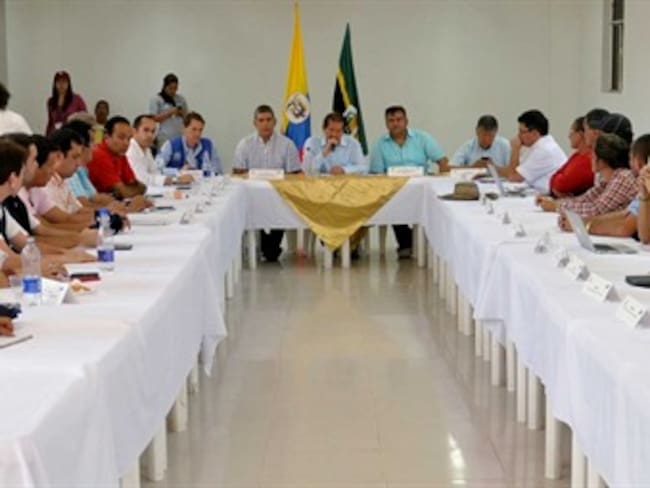 El Vicepresidente acompaña el diálogo entre el Gobierno Nacional y los líderes campesinos del Catatumbo. Foto: Vicepresidencia.
