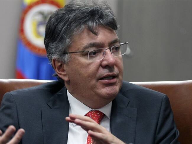 Mauricio Cárdenas explicó que el aumento en 0,2 puntos porcentuales de la pobreza monetaria guarda relación con la inflación. Foto: Colprensa