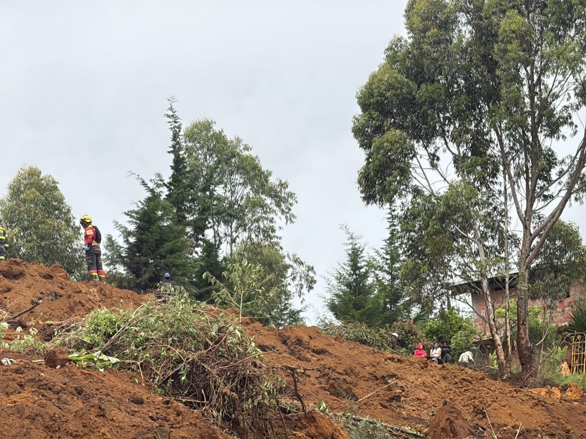 Asciende a 10 el número de muertos por avalancha en Bello, Antioquia