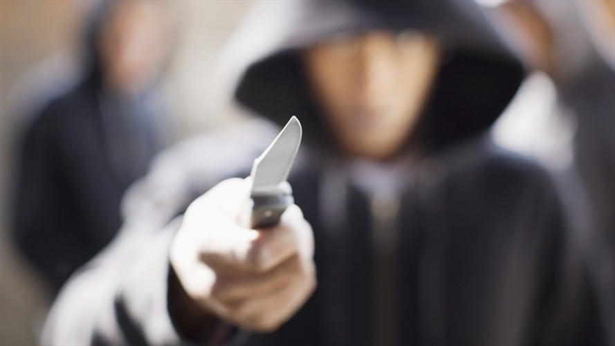 Según detalló el informe oficial, la joven fue atacada con arma blanca. Foto: Getty Images