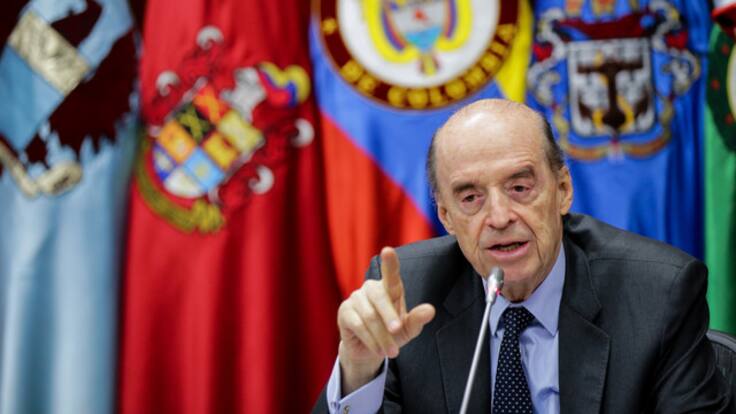 Canciller Álvaro Leyva salió en defensa de Petro: “no hay crisis institucional”