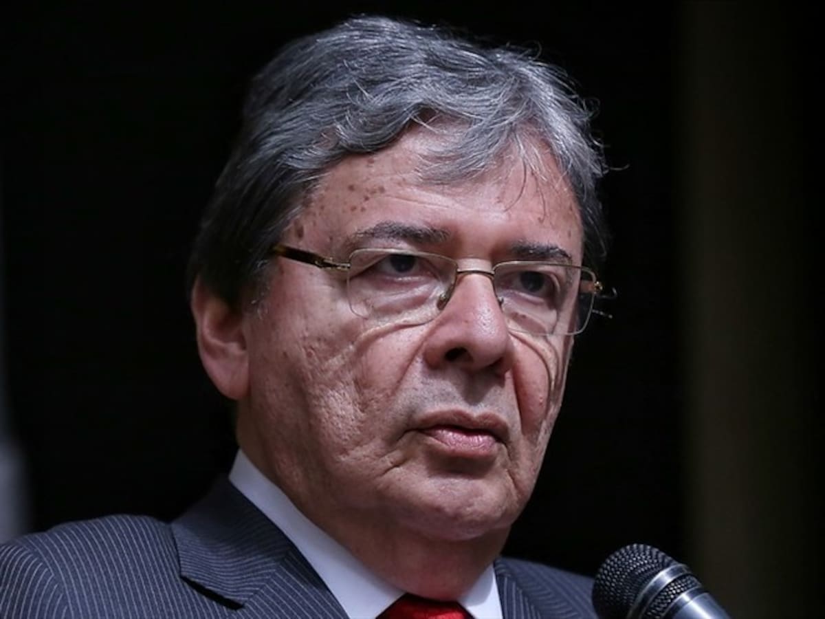 Mindefensa reitera recompensas para los más buscados por asesinatos de líderes sociales