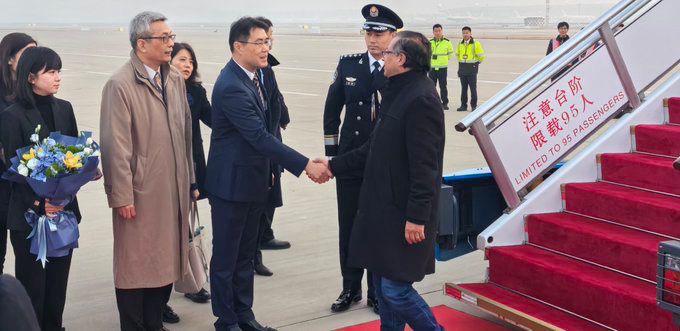 Llegada de Gustavo Petro a China. Foto: W Radio