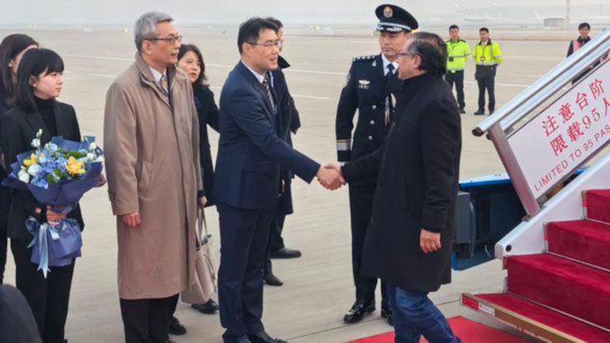Relaciones comerciales, vías férreas y metro los temas de Petro en su visita a China