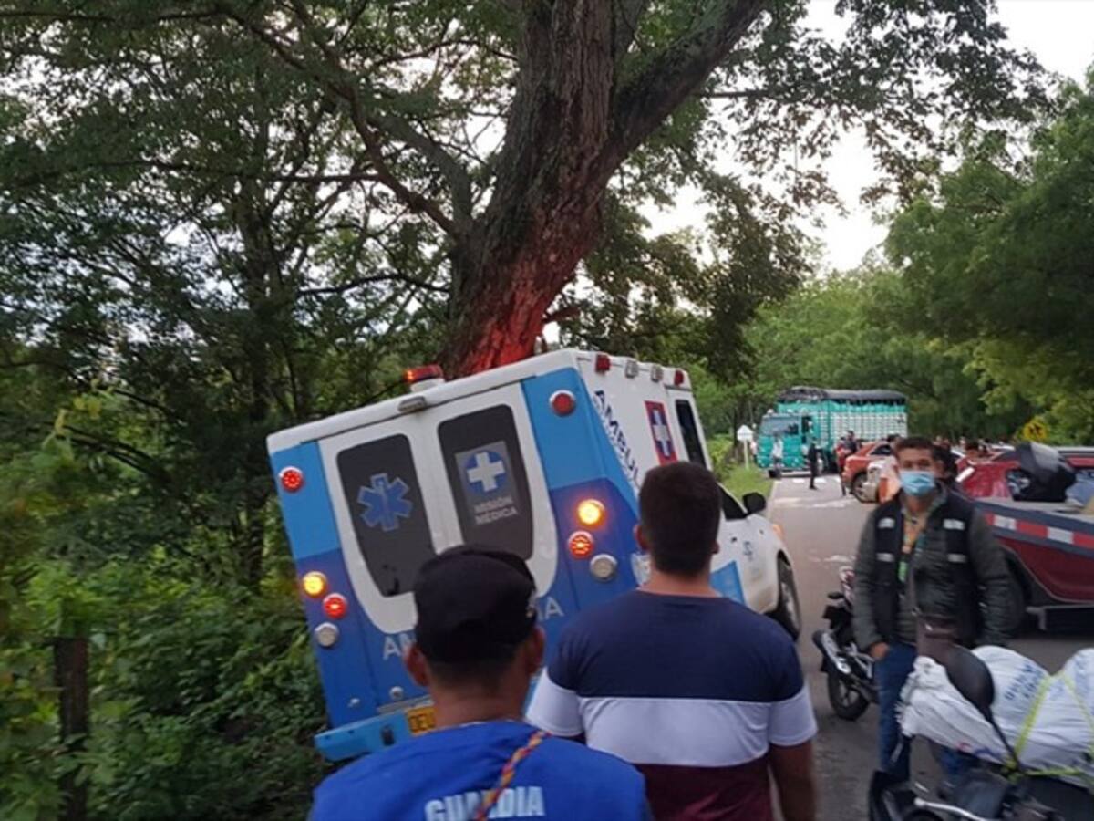 Campesinos del Catatumbo bloquean la vía que comunica a Cúcuta con la Costa Caribe