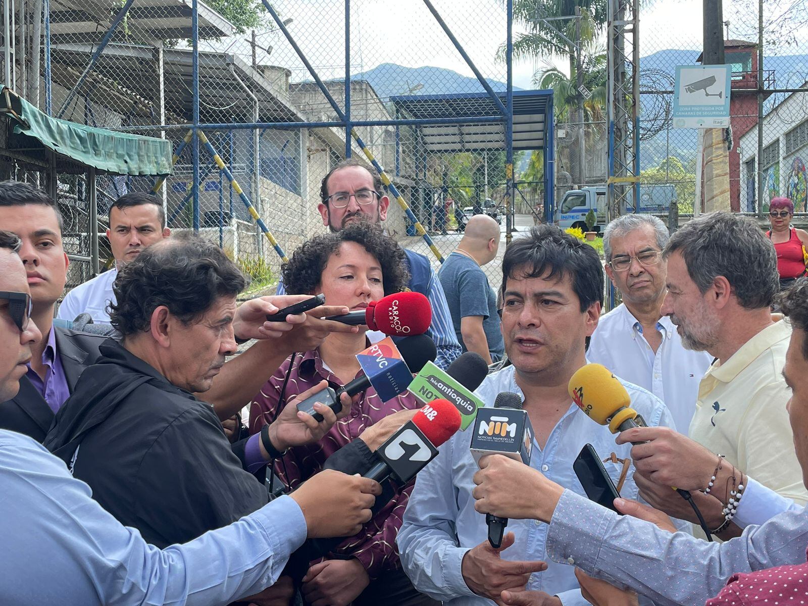 Alto Comisionado para la Paz, Danilo Rueda en rueda de prensa | Foto: W Radio