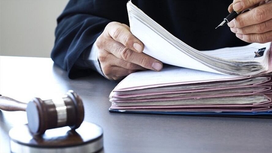 Primera condena contra abogado que se graduó con documentos falsos en U. del Chocó. Foto: Getty