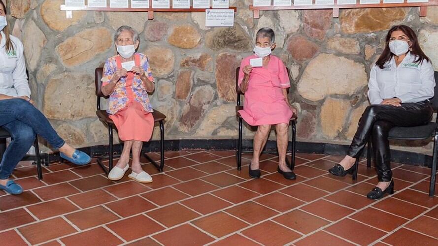 VACUNAS SANTANDER. Foto:Alcaldía de Girón.