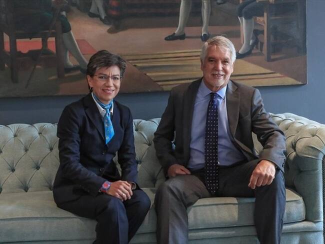 Enrique Peñalosa "hace negocio con los buses y troncales de Transmilenio", dijo Claudia López. Foto: Colprensa / EXTERNO