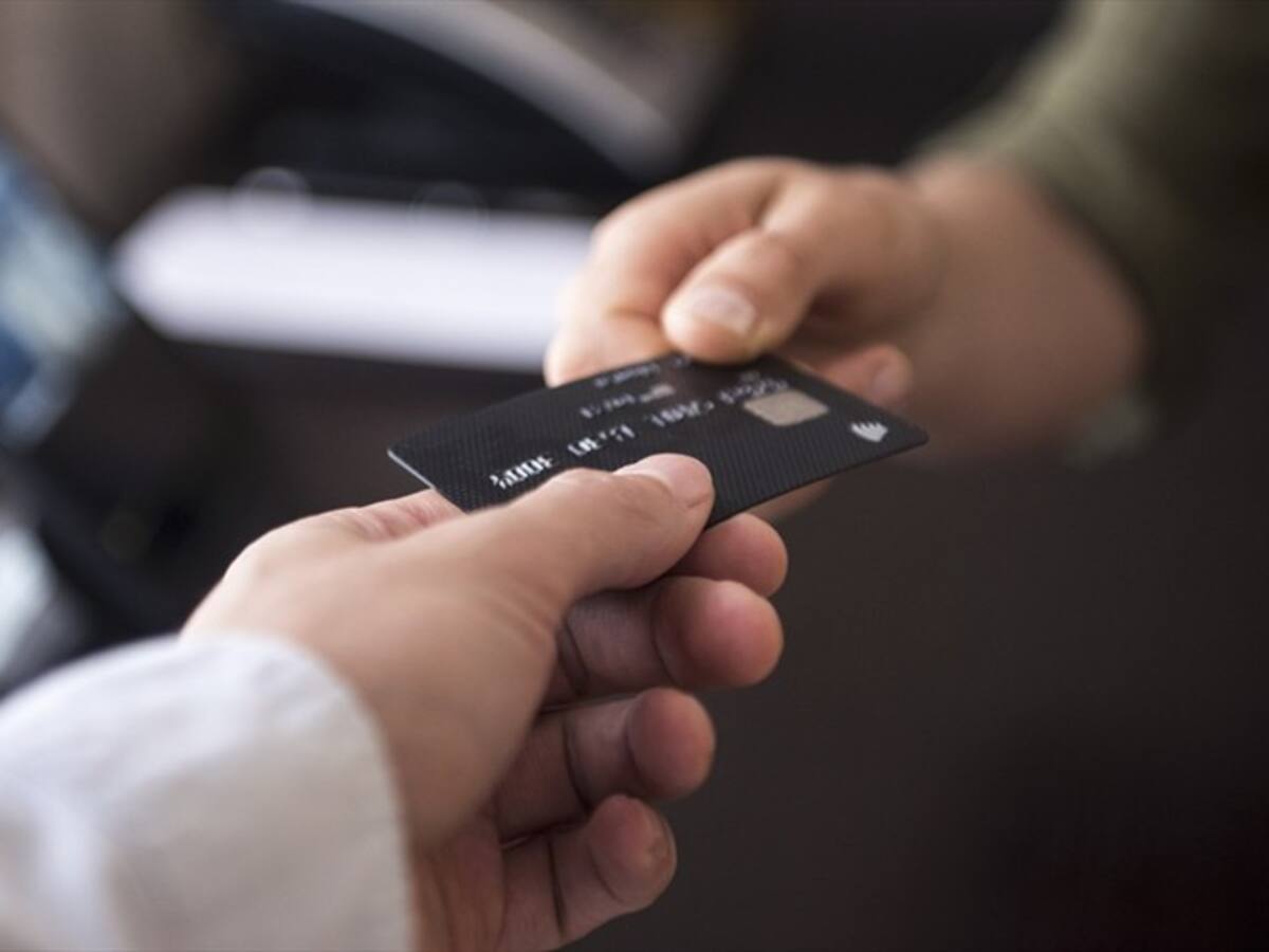 Bancos deberán ofrecer al menos tres servicios gratuitos por cobro de cuota de manejo