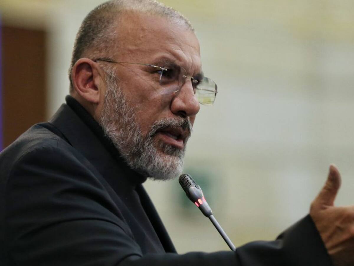 Los ‘coqueteos’ de Roy Barreras a Vargas Lleras para que aspire a Alcaldía de Bogotá