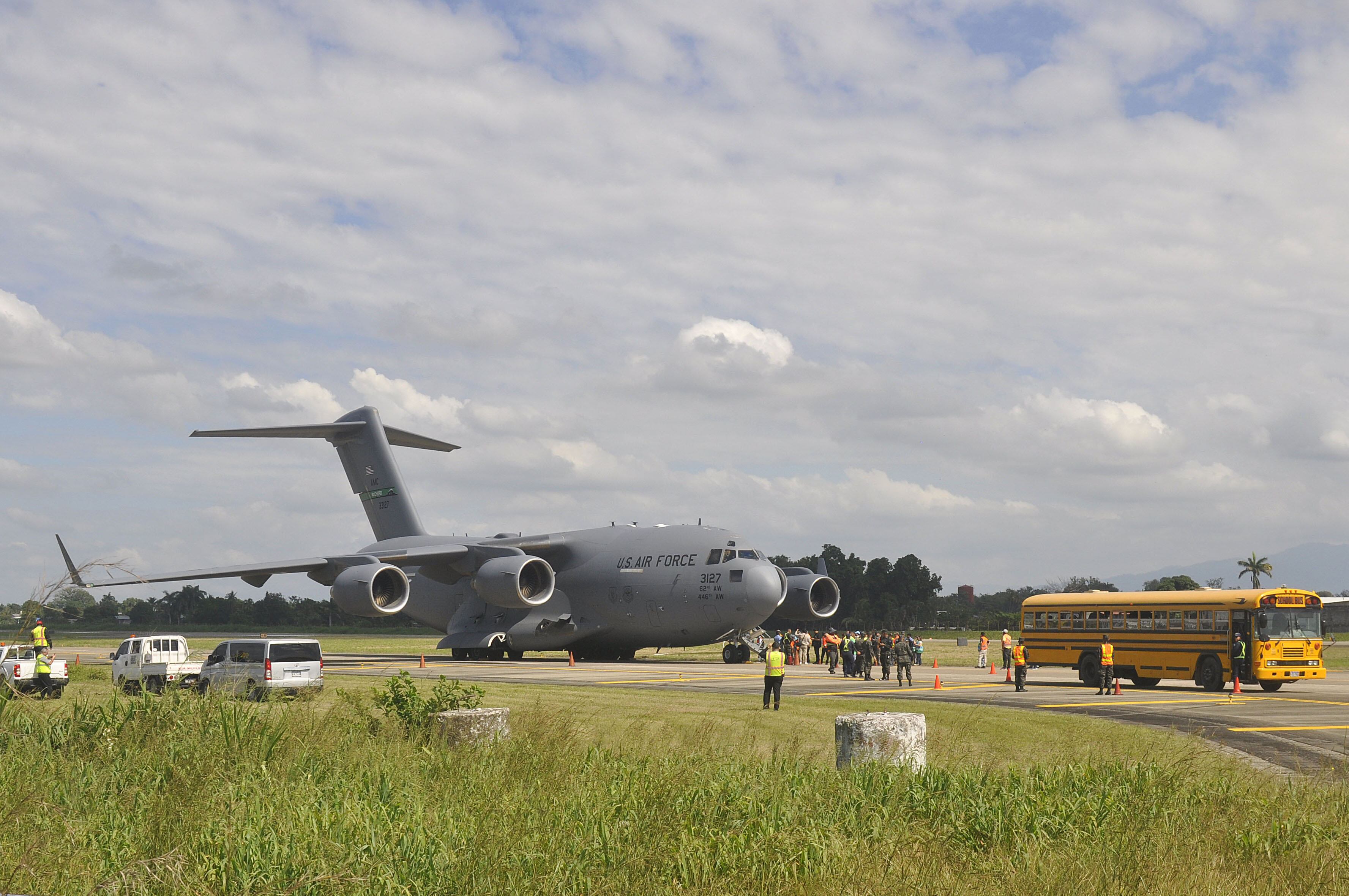 Avión militar estadounidense EFE/Jose Valle