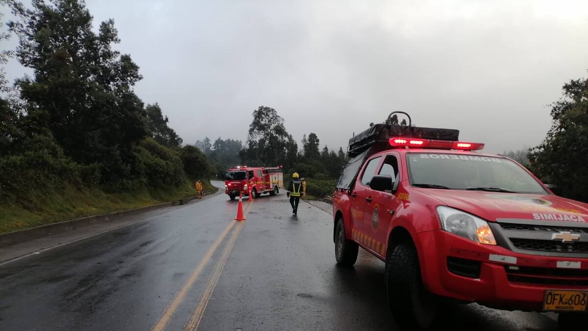 Accidente en las vías de Cundinamarca dejó una mujer muerta y 27 personas heridas