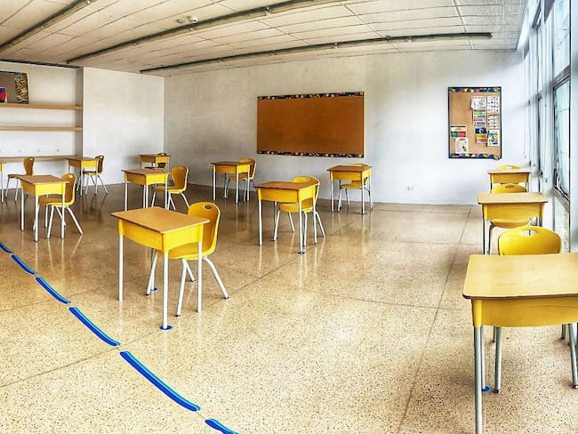 Las aulas de clase permanecen vacías. Crédito: Colprensa.