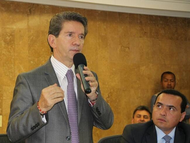 Luis Pérez Gutiérrez aseguró que tendría pruebas de presunto fraude con mapas de Belén de Bajirá. Foto: Gobernación de Antioquia