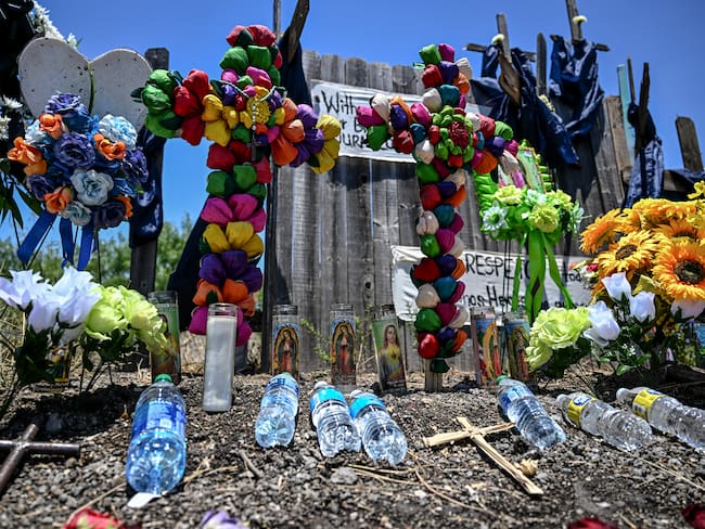 Homenaje a inmigrantes fallecidos en Texas (Photo by CHANDAN KHANNA / AFP)