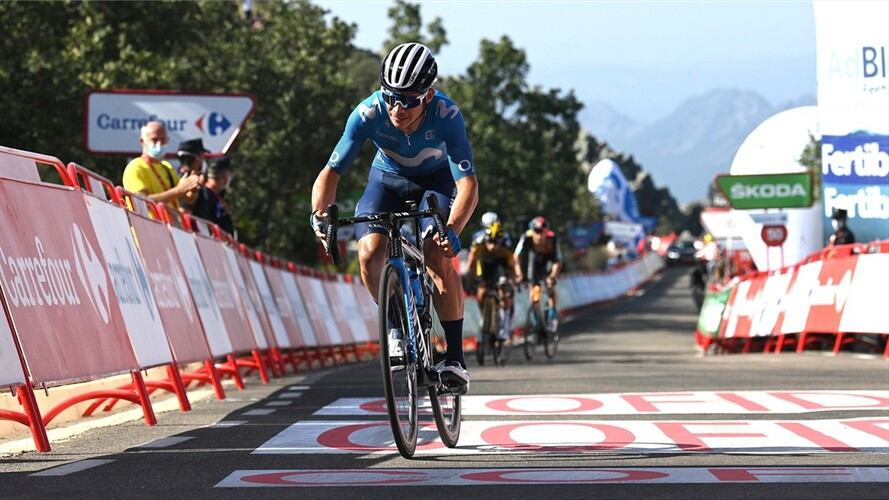 Miguel Ángel López, ciclista colombiano en la Vuelta a España 2021. Foto: Stuart Franklin/Getty Images
