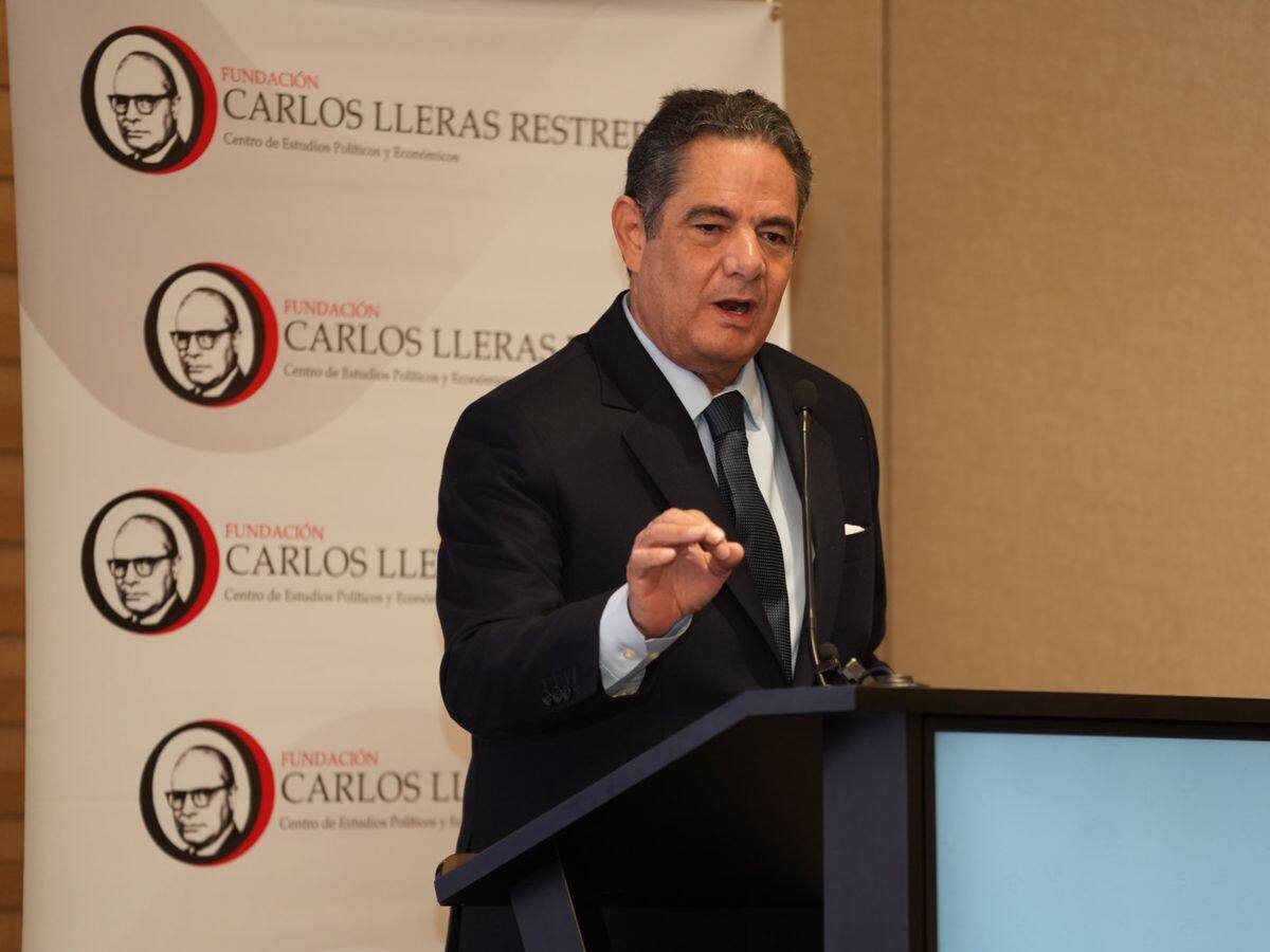 Germán Vargas Lleras puso en duda las elecciones de 2026 y arremetió contra Petro