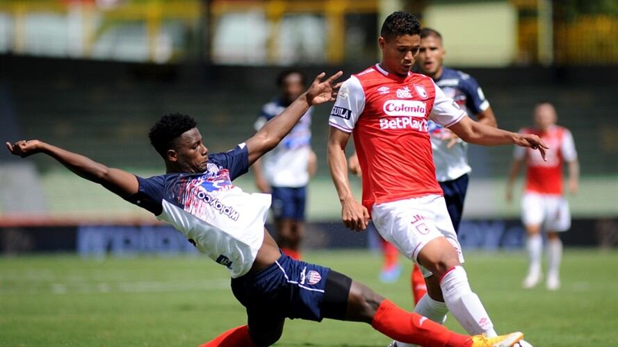 Juego entre Independiente Santa y Junior de Barranquilla en liga colombiana. Foto: Colprensa - Cortesía Dimayor