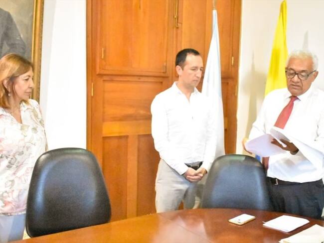 Toma posesión gobernador ad hoc para elecciones en Magdalena. Foto: Cortesía Gobernación del Magdalena