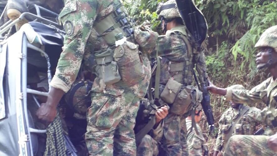Los militares fueron obligados a salir de su zona de operaciones . Foto: Cortesía