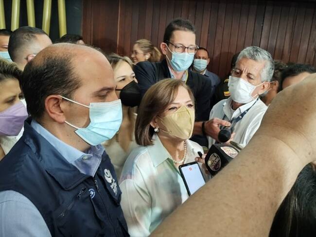 El defensor del Pueblo, Carlos Camargo, anunció que ya se gestiona una mesa de trabajo para la liberación de los 180 soldados secuestrados en Catatumbo. Foto: Proporcionada por Melissa Múnera