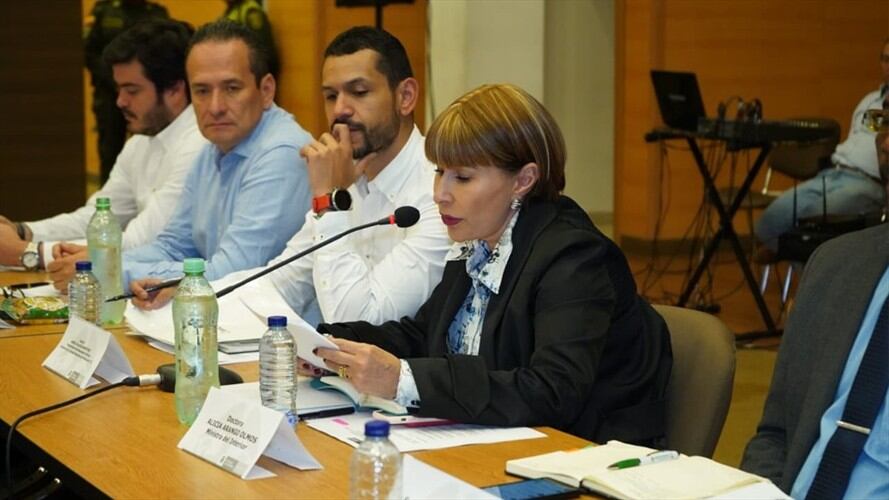 La Ministra ratificó que, para ella, todos los sectores son importantes y deben protegerse. Foto: Mininterior