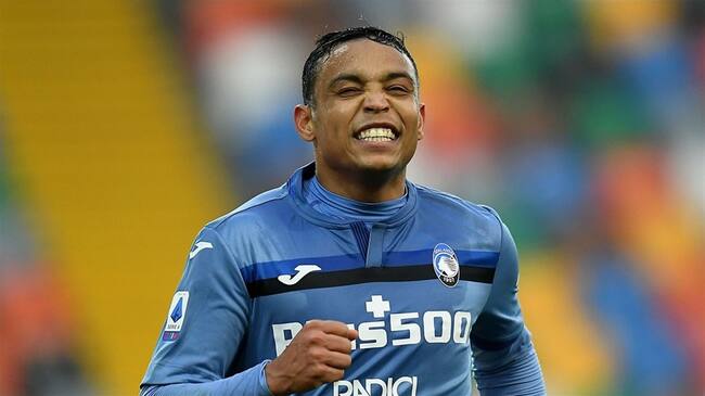Muriel anotó un golazo dejando a tres rivales en el piso. Foto: Alessandro Sabattini/Getty Images