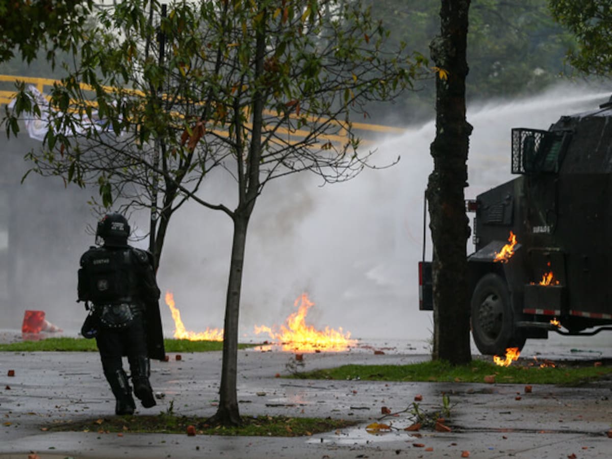 EN VIVO manifestaciones y enfrentamientos en la Universidad Nacional: caos en la movilidad