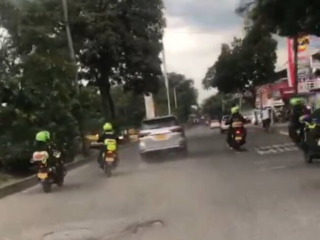 Robo, persecución y cruce de disparos sacuden las calles de Cali.