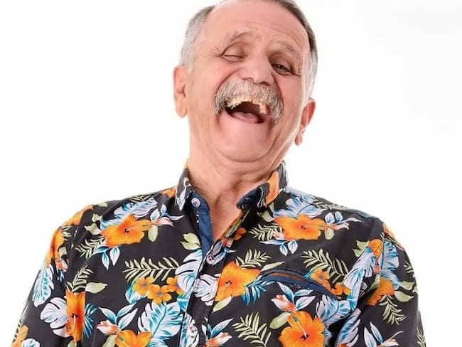 De la fama a vender mochilas, así se gana la vida el humorista Álvaro Lemmon ‘el hombre caimán’