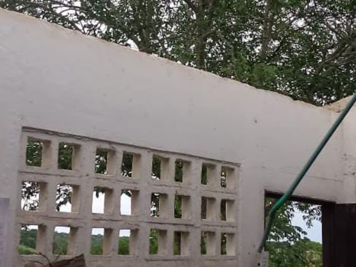 Emergencia en Moñitos, Córdoba: vendaval arrasó con viviendas, un colegio y cultivos