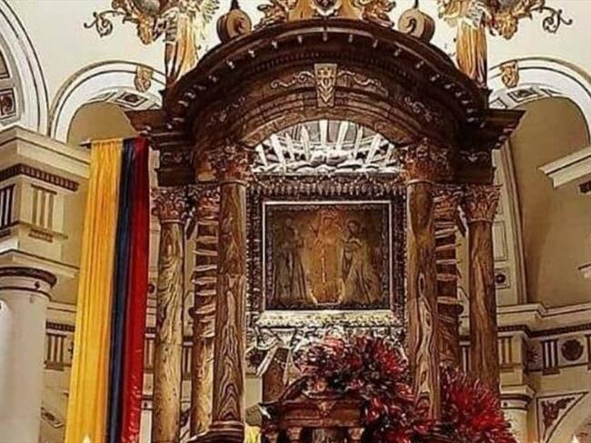 Desde el 18 de agosto arranca el plan piloto con ocho templos por cada religión, dentro de la que se encuentra la Basílica de nuestra señora del Rosario de Chiquinquirá. . Foto: Basílica de Ciquinquirá