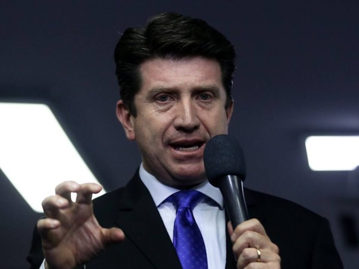 Se empieza a hablar de moción de censura en el Congreso contra el ministro de Defensa