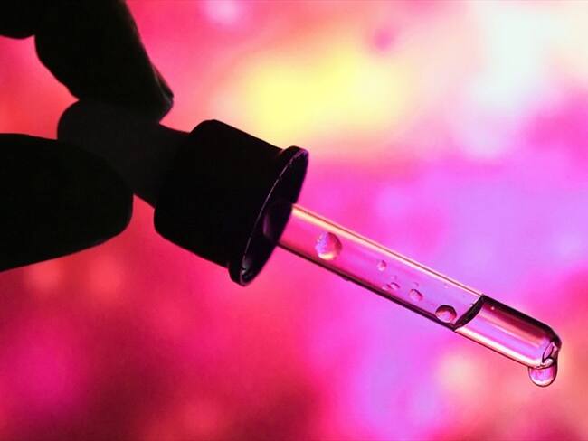 SIC emite órdenes prohibiendo la comercialización del Dióxido de cloro a través del comercio electrónico. Foto: Getty Images / PRISCILA ZAMBOTTO