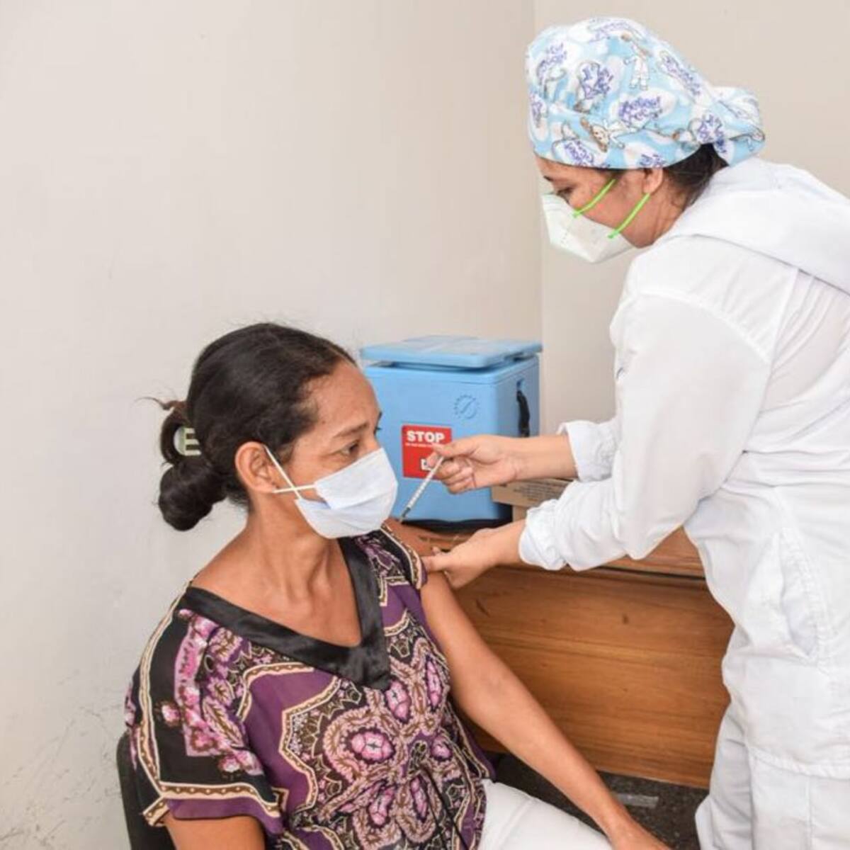 Demora en envío de biológicos afecta la vacunación contra el COVID-19 en Santa Marta