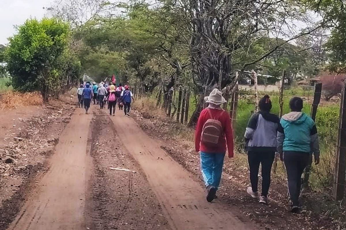 Hasta el lugar llegaron 20 personas, al parecer, con intención de invadir el predio. Crédito: Cortesía. 