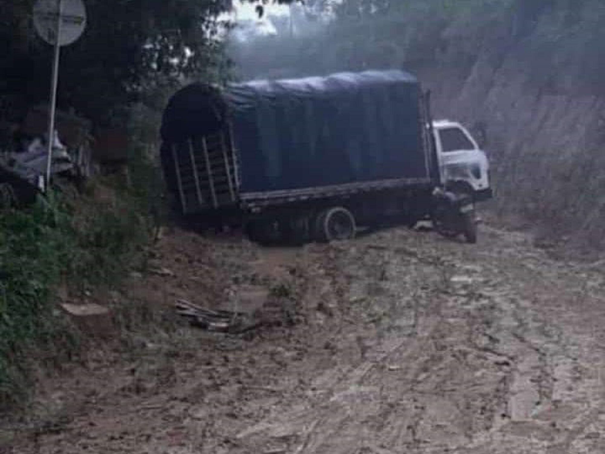Vía hacia Pulí, Cundinamarca. Foto: Suministrada