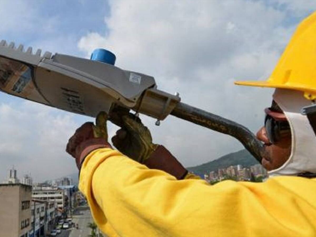 Cuestionan entrega de la operación del alumbrado público en Santa Marta