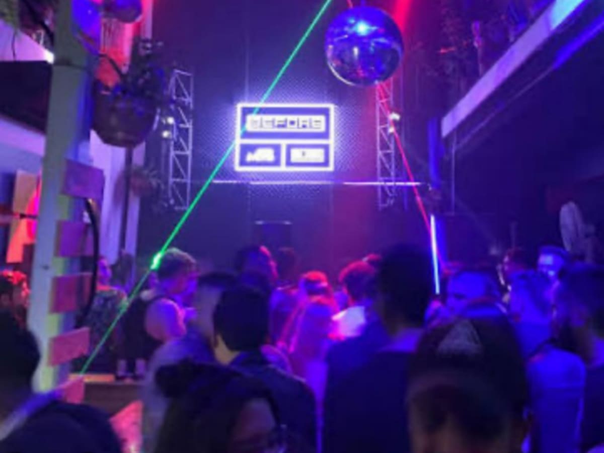 ¿SIC debe visitar a Before Club para verificar si cumple con asuntos de seguridad?