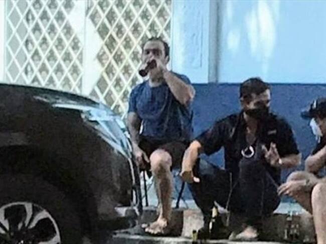 Concejal de Santa Marta explica por qué estaba tomando cerveza en la calle