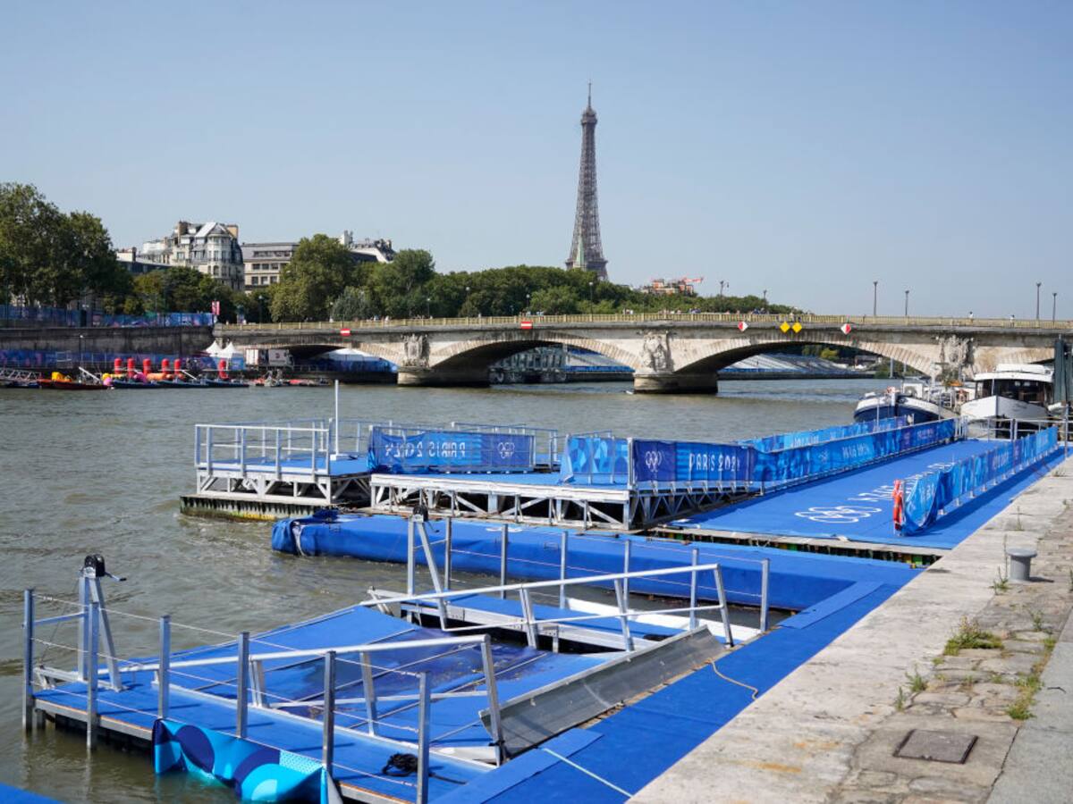 Prueba de triatlón fue aplazada por mala calidad del agua del río Sena
